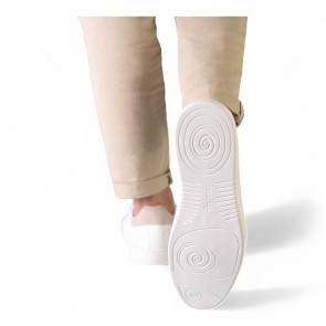 Suny 7420 Suede Wit-Beige Danssneakers met Volledig Zool en met 2 draaipunten