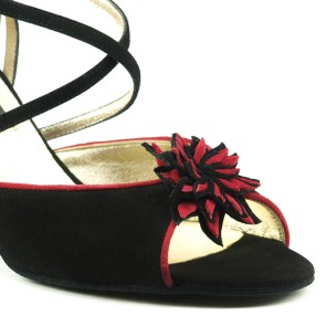 tango-dansschoenen-met-bloem